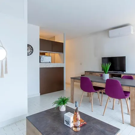 Apartmán Chez Edouard - Point Zero - Parking - Climatisation - Wifi - Acces Privatif A La *